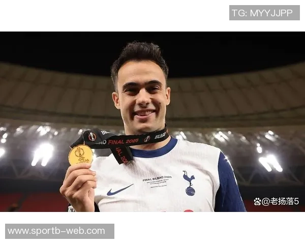 迈阿密国际官方确认雷吉隆右腿膝关节遭遇二级扭伤伤情更新 迈阿密国际官方确认雷吉隆右腿膝关节遭遇二级扭伤伤情更新